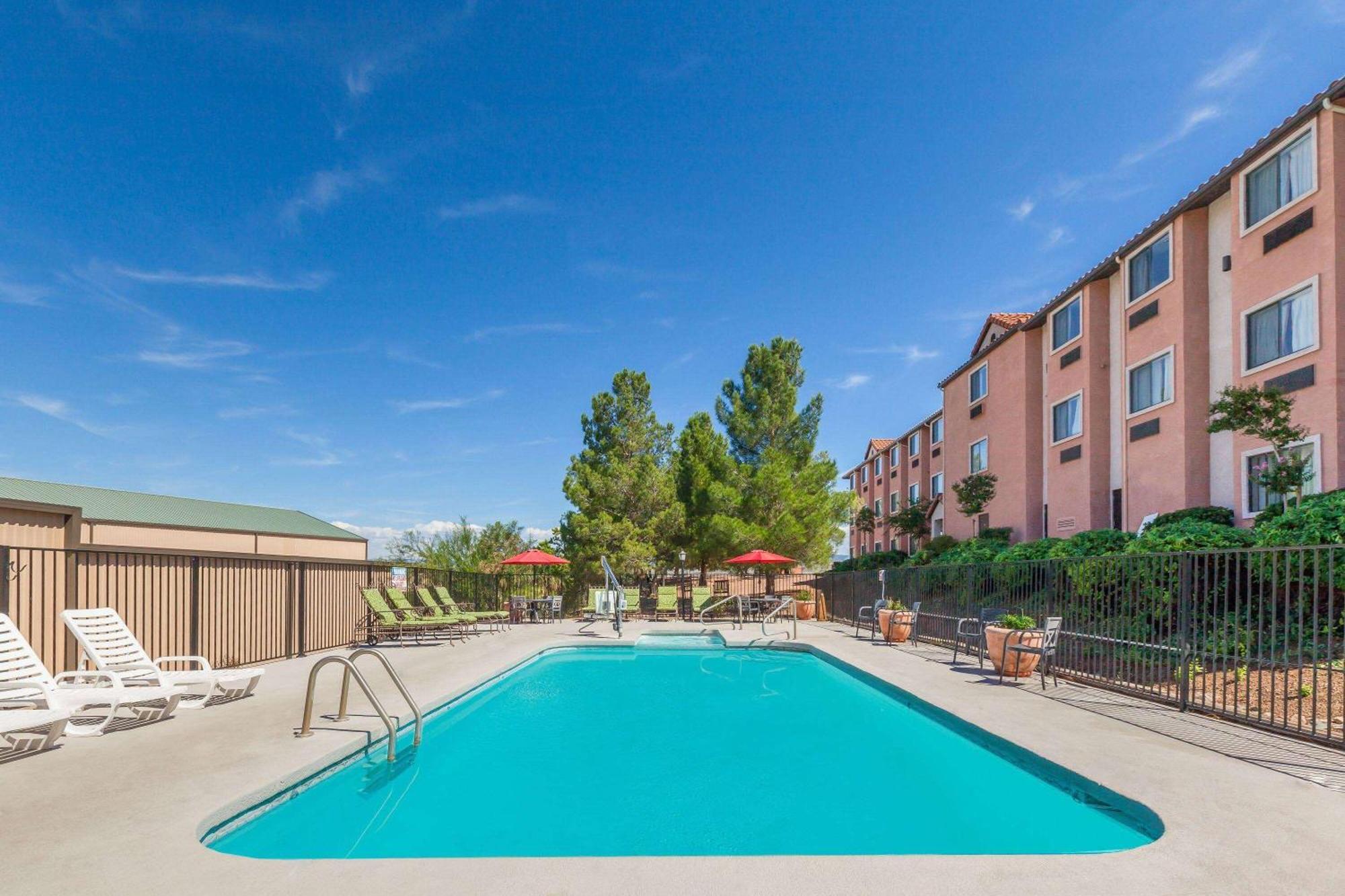 Days Inn By Wyndham Camp Verde Arizona Luaran gambar